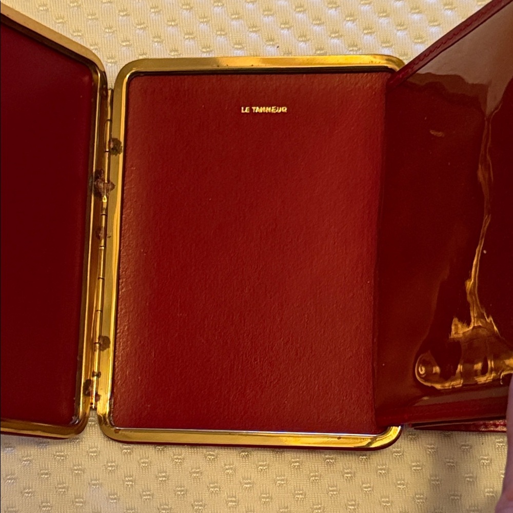 French Vintage Le Tanneur Red Photo Momento Case - Picture 6 of 9